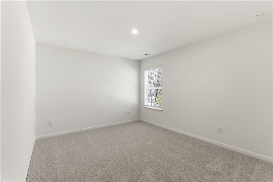 Spacious, unfurnished interior of a new home in Silver Leaf, Dawsonville (Image 31).