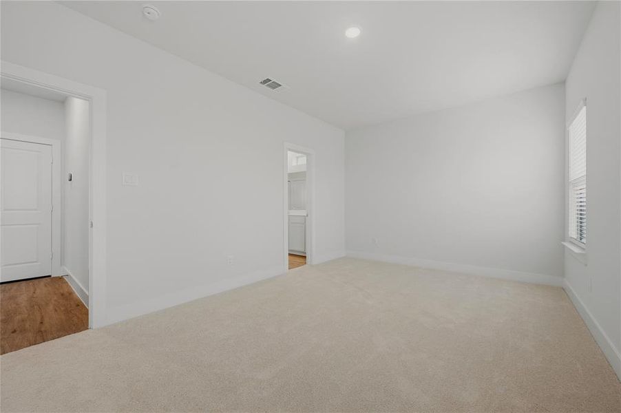 Spacious, unfurnished interior of a new home in , Forney (Image 28). Spacious, unfurnished interior of a new home in , Forney (Image 28).