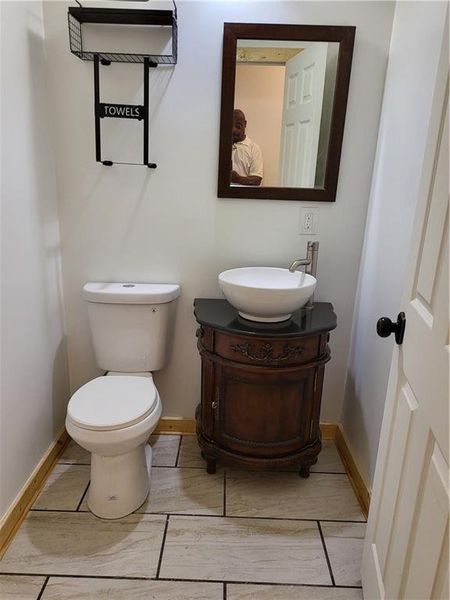 Furnished interior view inside a new home in , Atlanta (Image 7).