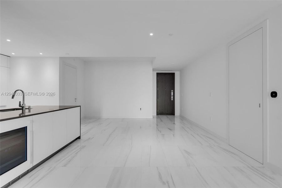 Spacious, unfurnished interior of a new home in , Miami (Image 13).