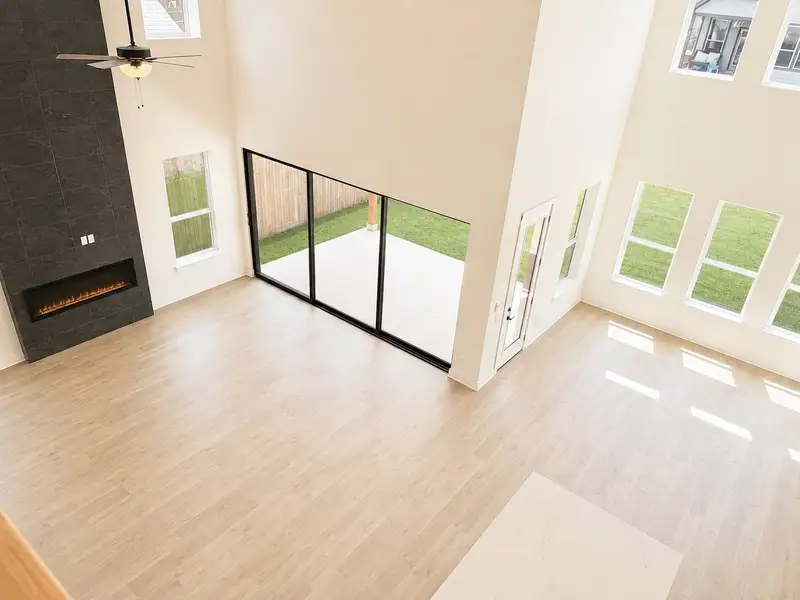 Spacious, unfurnished interior of a new home in Santa Rita Ranch, Liberty Hill (Image 13). Spacious, unfurnished interior of a new home in Santa Rita Ranch, Liberty Hill (Image 13).