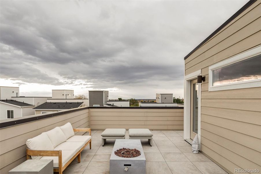 Exterior details and patio area of a home in , Arvada (Image 1).