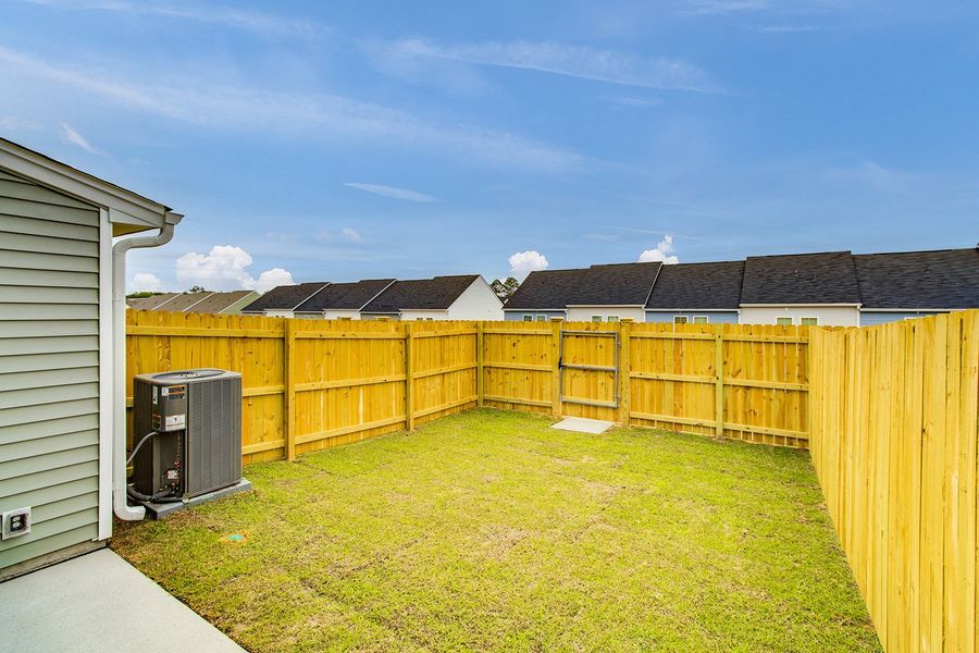 Exterior details and patio area of a home in Astoria, Columbia (Image 4).