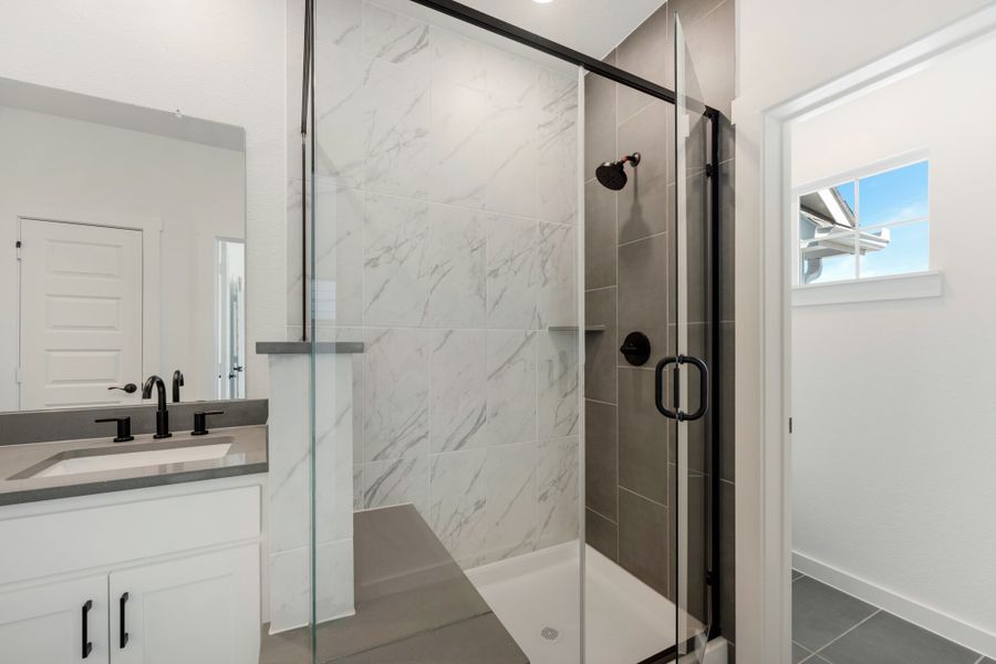 Furnished interior view inside a new home in Woodbridge Townhomes, Wylie (Image 28).