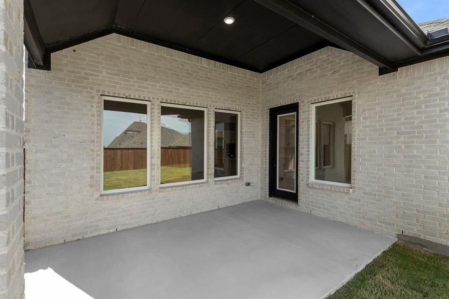 25. 8404 Morrisville - Patio