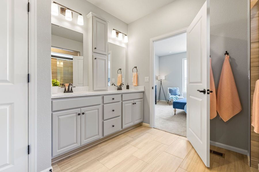 Furnished interior view inside a new home in The Reserve at Green Valley Ranch Aurora, Aurora (Image 11). Furnished interior view inside a new home in The Reserve at Green Valley Ranch Aurora, Aurora (Image 11).