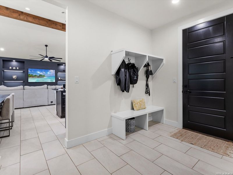 210 Falling Hls, New Braunfels, TX 78132 - New Construction Home