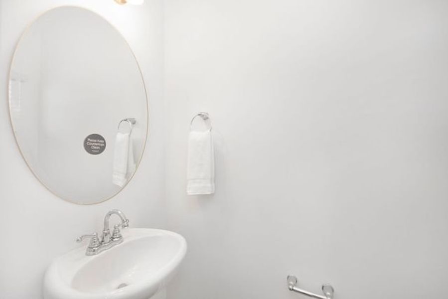 Representative interior finishes for a home built from the TA1800 by True Homes in White Oak Creek Crossing, Angier (Image 14).