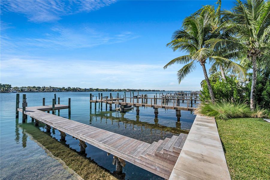 Image 34 of a home in .