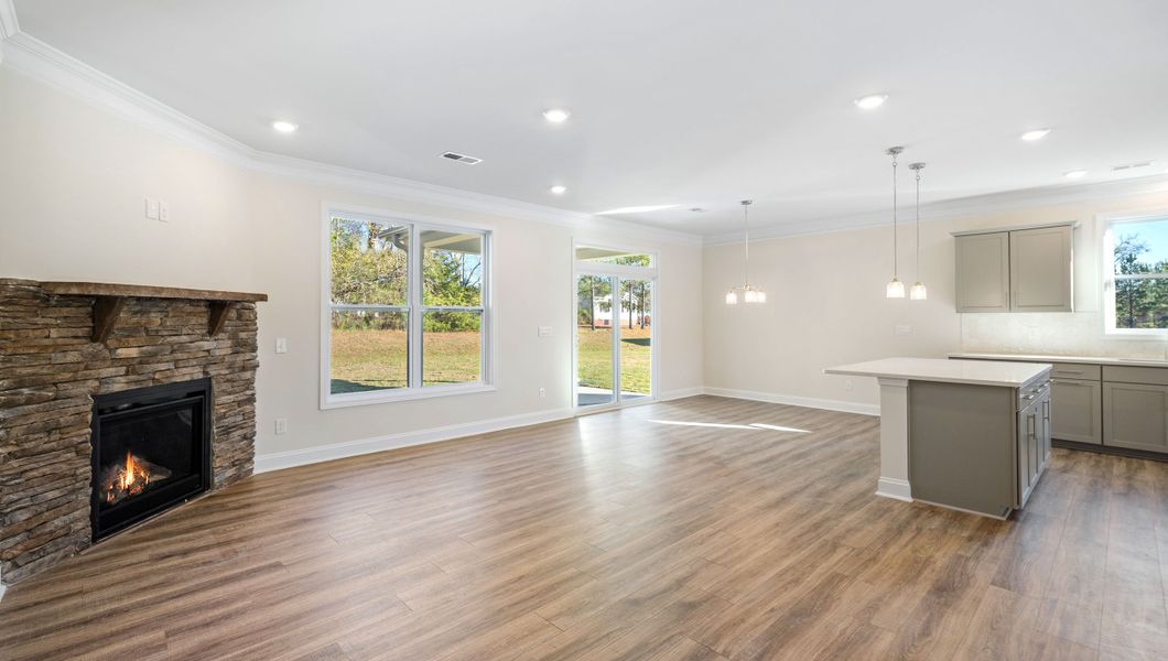 Representative unfurnished interior of a home built from the LONDON by D.R. Horton in Adams Glen, Greenville (Image 28).