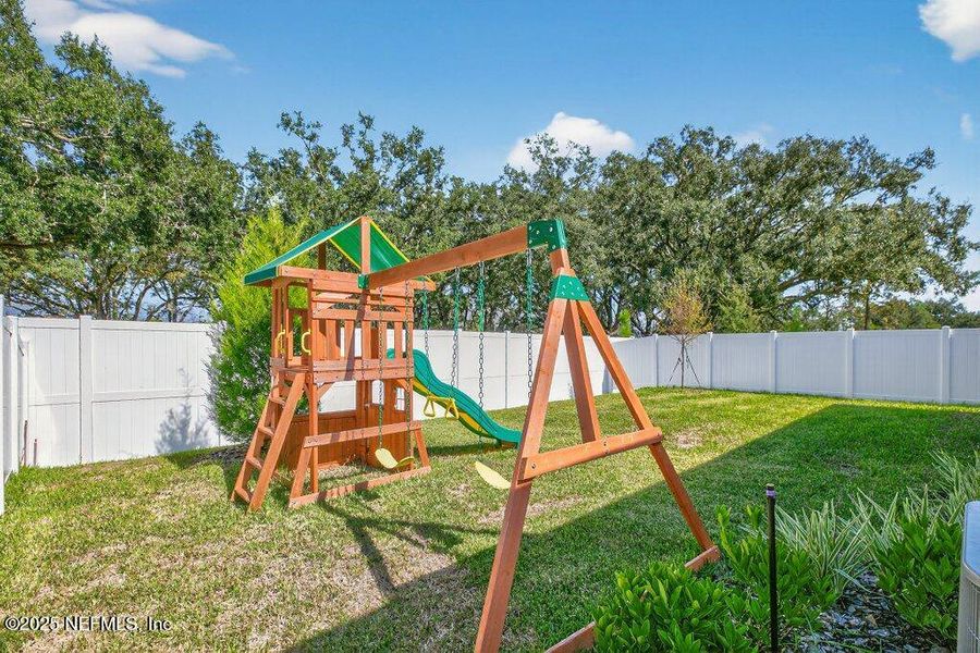 Community amenities in Sandridge Hills, Green Cove Springs (Image 36).