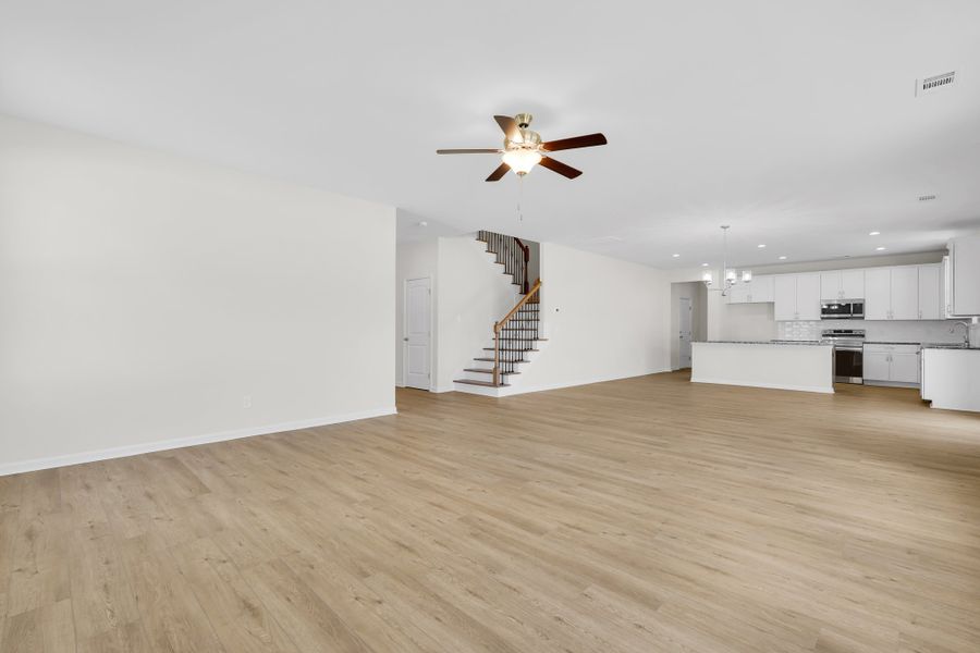 Spacious, unfurnished interior of a new home in Camden Crossing, Savannah (Image 21).