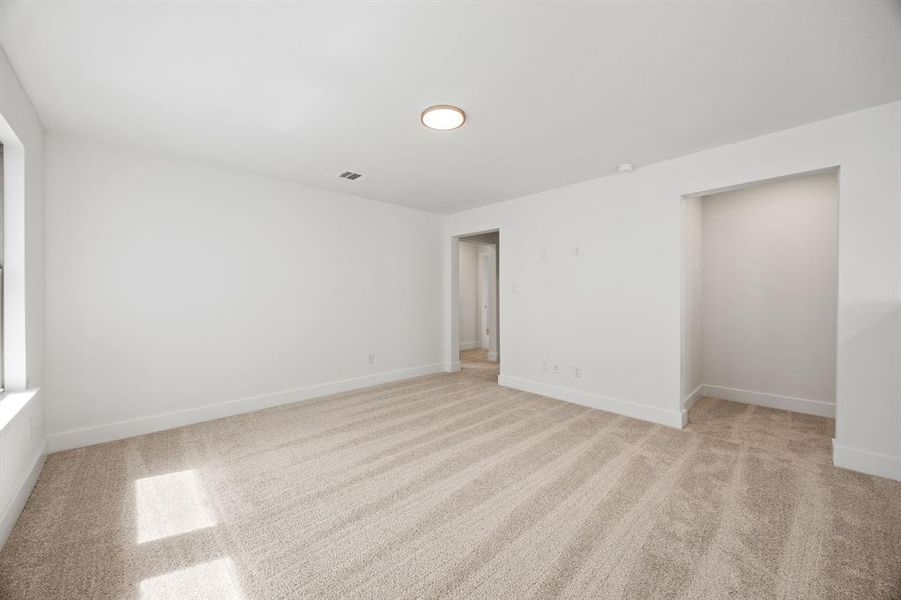 Spacious, unfurnished interior of a new home in North Square at Uptown, Celina (Image 14). Spacious, unfurnished interior of a new home in North Square at Uptown, Celina (Image 14).