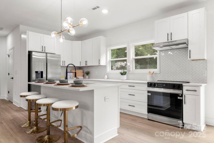 Furnished interior view inside a new home in , Dallas (Image 27). Furnished interior view inside a new home in , Dallas (Image 27).