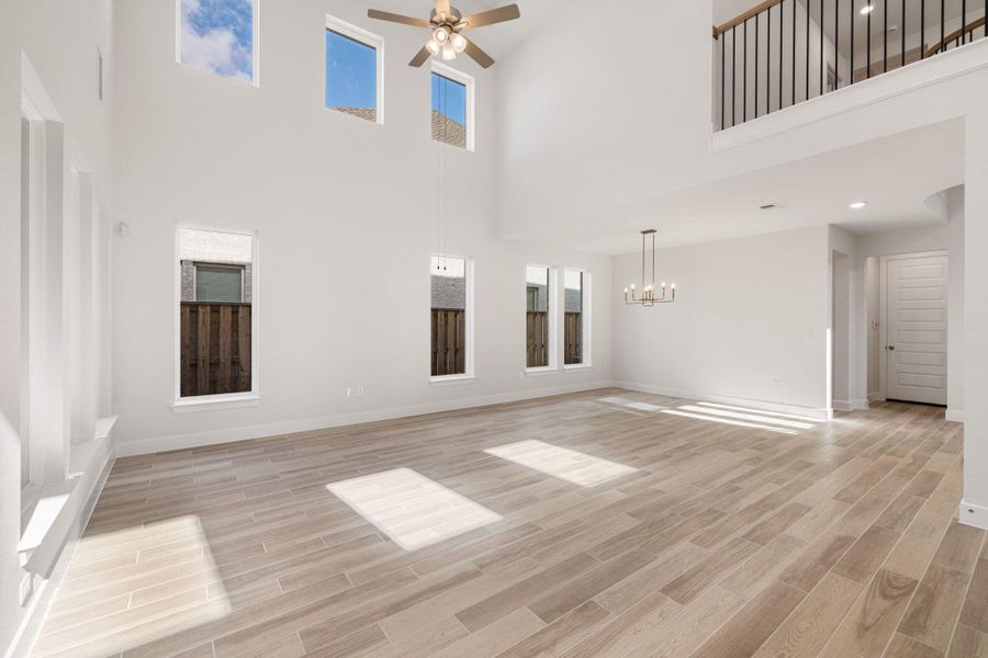 Spacious, unfurnished interior of a new home in Parmer Ranch, Georgetown (Image 23).