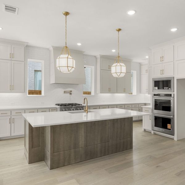 Furnished interior view inside a new home in StarView, Prosper (Image 37).