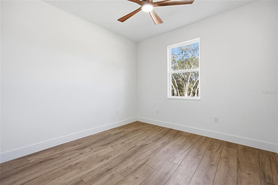 Spacious, unfurnished interior of a new home in , Dunnellon (Image 26).