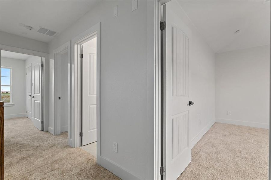 Spacious, unfurnished interior of a new home in , Rowlett (Image 24).