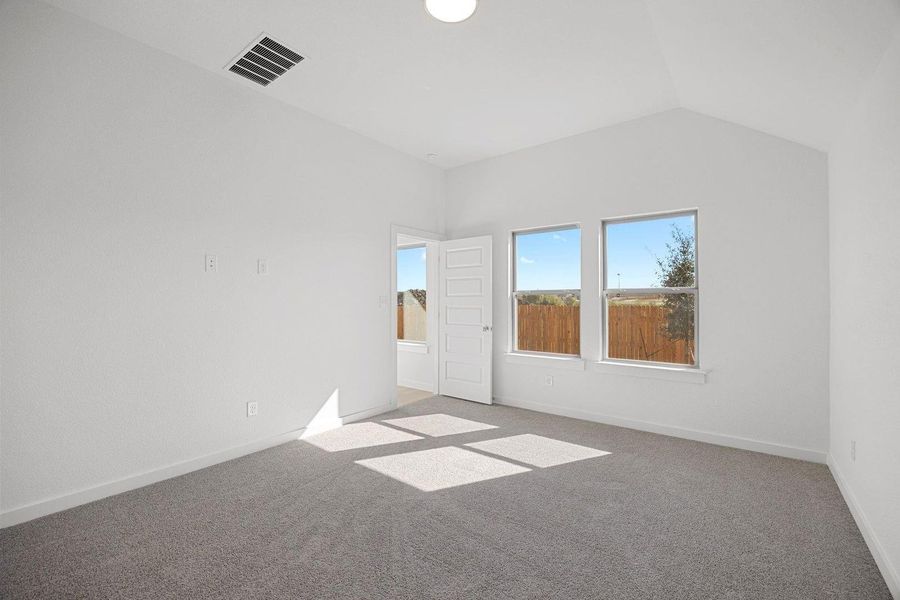 Spacious, unfurnished interior of a new home in Prairie Winds, Hutto (Image 20).