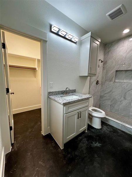 Furnished interior view inside a new home in , Greenville (Image 5).