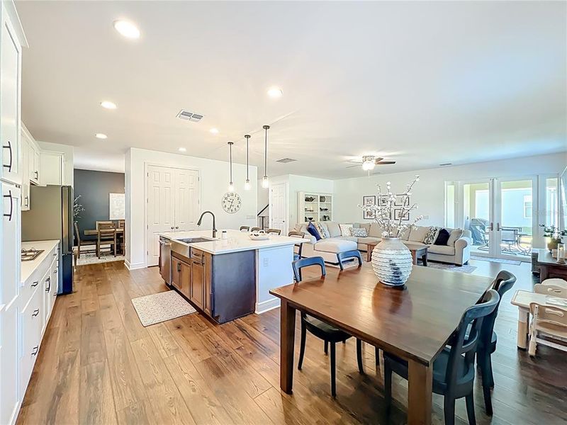Furnished interior view inside a new home in , Mount Dora (Image 30).