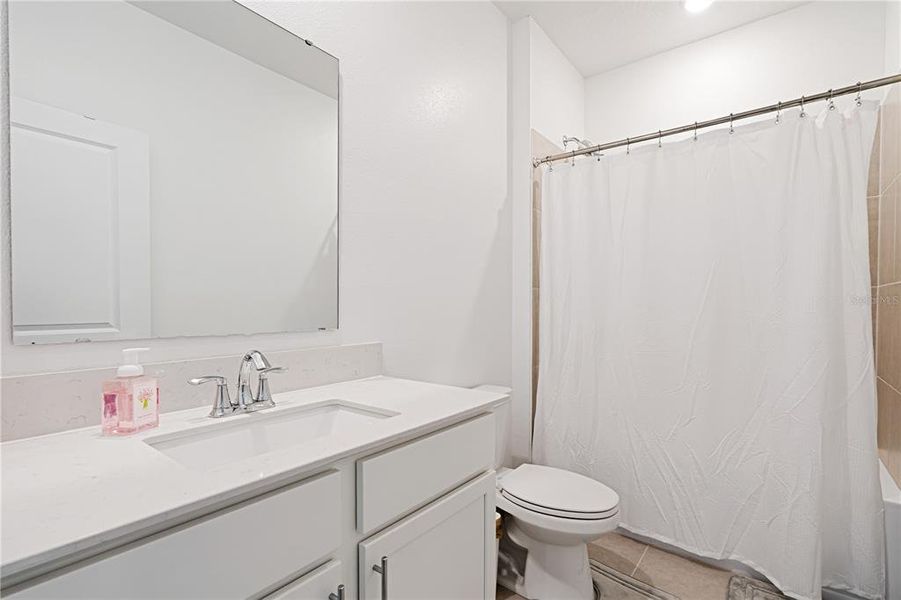 Furnished interior view inside a new home in Wellness Ridge, Clermont (Image 6).