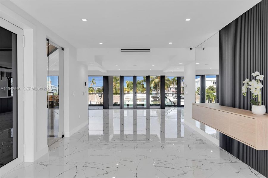 Image 71 of a home in .