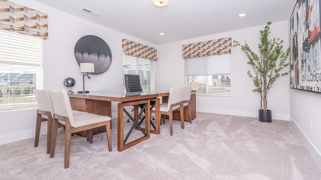 Representative furnished interior of a home built from the The Keswick Townhome (Interior Walk-Out) by Norfolk Homes in Bristol Ridge Townhomes, Ann Arbor (Image 37).