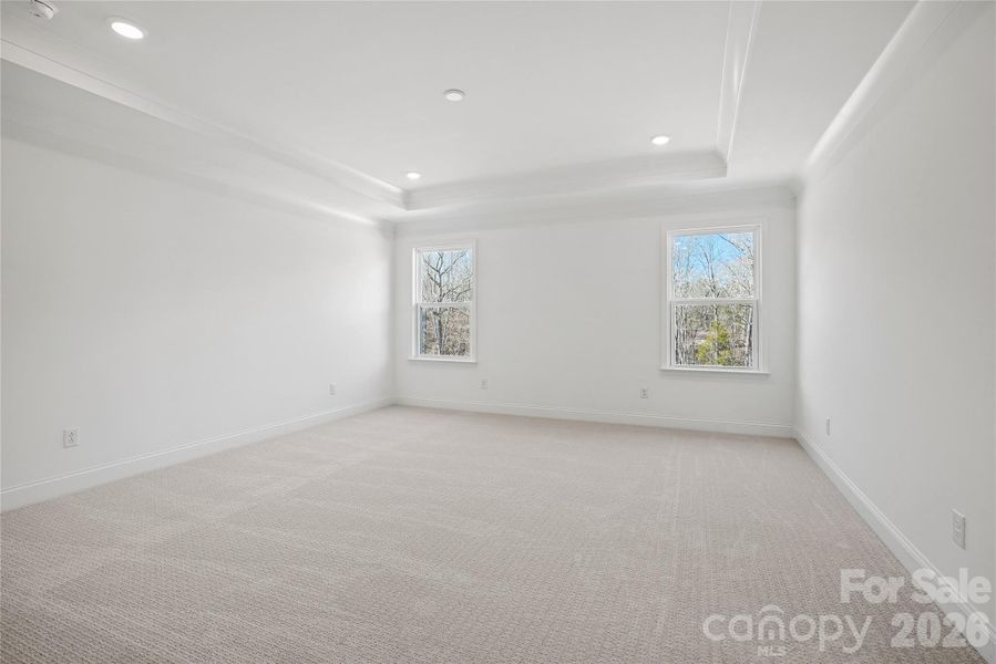 Spacious, unfurnished interior of a new home in Forest Creek, Waxhaw (Image 43).