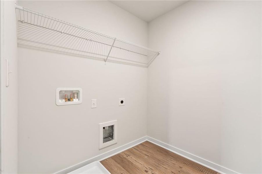 Spacious, unfurnished interior of a new home in Walker Grove, McDonough (Image 16). Spacious, unfurnished interior of a new home in Walker Grove, McDonough (Image 16).