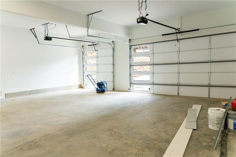 Spacious, unfurnished interior of a new home in , Atlanta (Image 63).