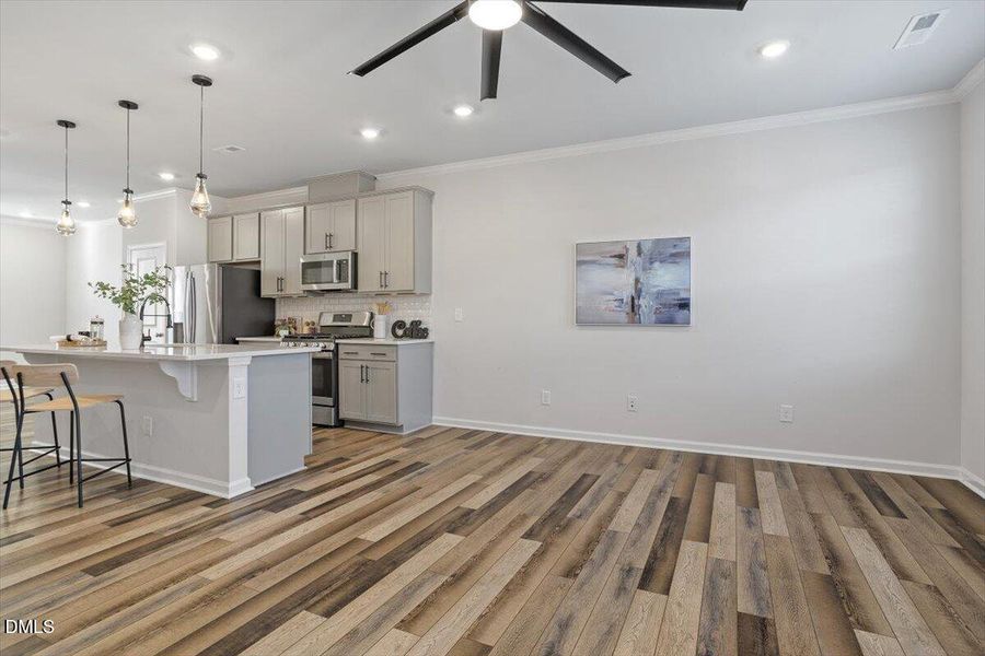 16-453 Carolina Spgs Blvd [2795443]_16