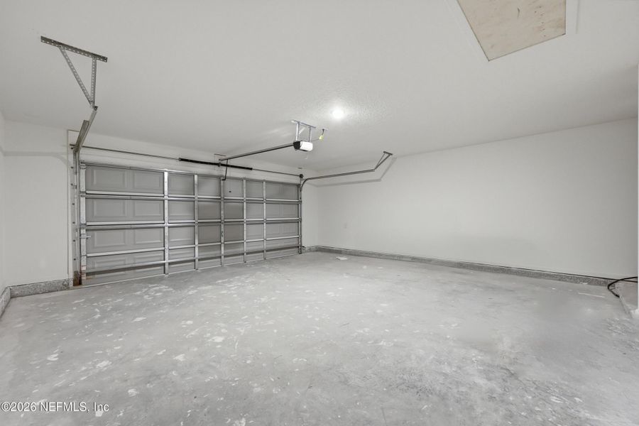 Spacious, unfurnished interior of a new home in , Hastings (Image 33).