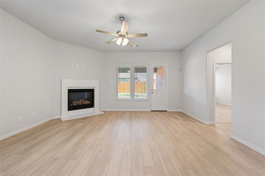 Spacious, unfurnished interior of a new home in Morningstar, Aledo (Image 32). Spacious, unfurnished interior of a new home in Morningstar, Aledo (Image 32).