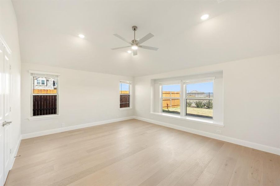 Spacious, unfurnished interior of a new home in Timberbrook, Justin (Image 29).