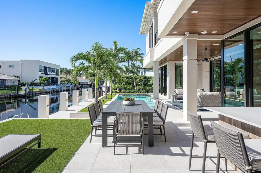 075-590PhillipsDrive-BocaRaton-FL-33432-