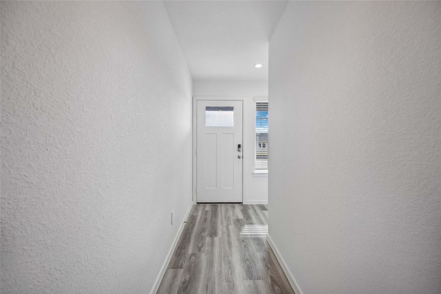 Spacious, unfurnished interior of a new home in , Houston (Image 9).