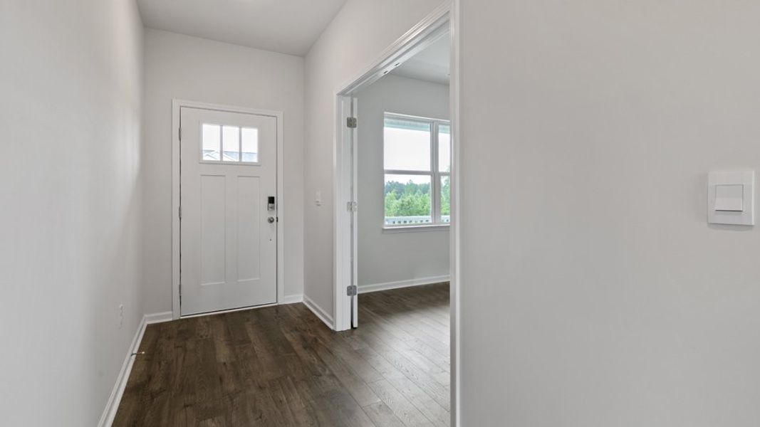 Spacious, unfurnished interior of a new home in Villa Grande, Winterville (Image 13).