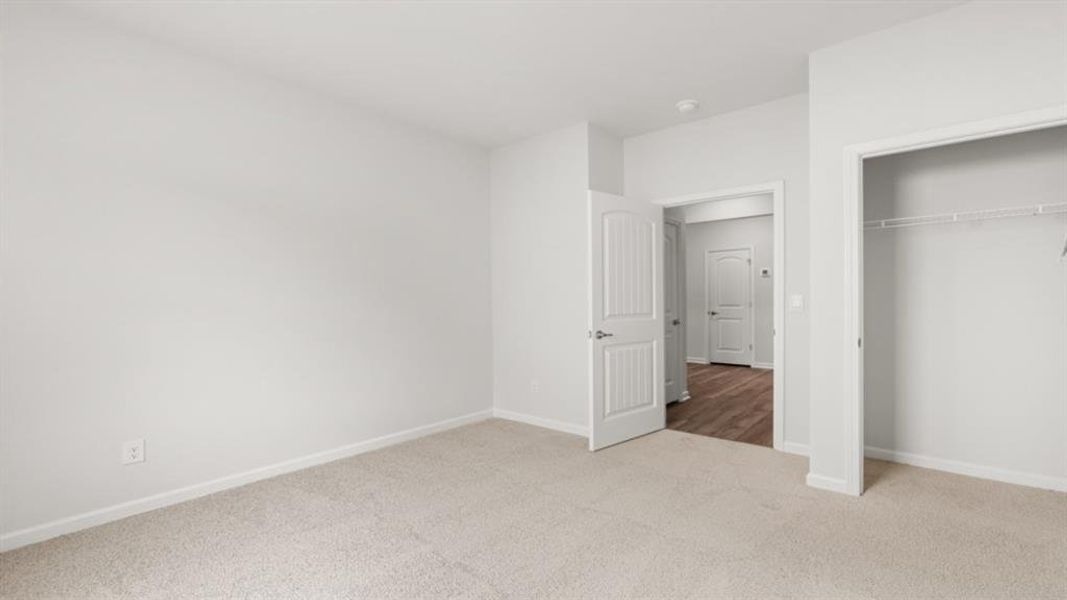 Spacious, unfurnished interior of a new home in , Union City (Image 27). Spacious, unfurnished interior of a new home in , Union City (Image 27).