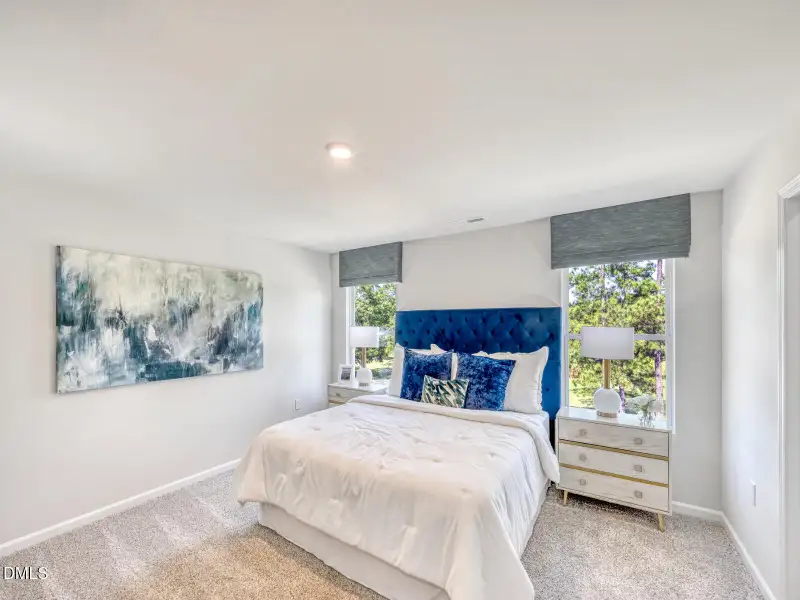 RAL_Oak-Manor_343-Lennon_Interior_Primar RAL_Oak-Manor_343-Lennon_Interior_Primar