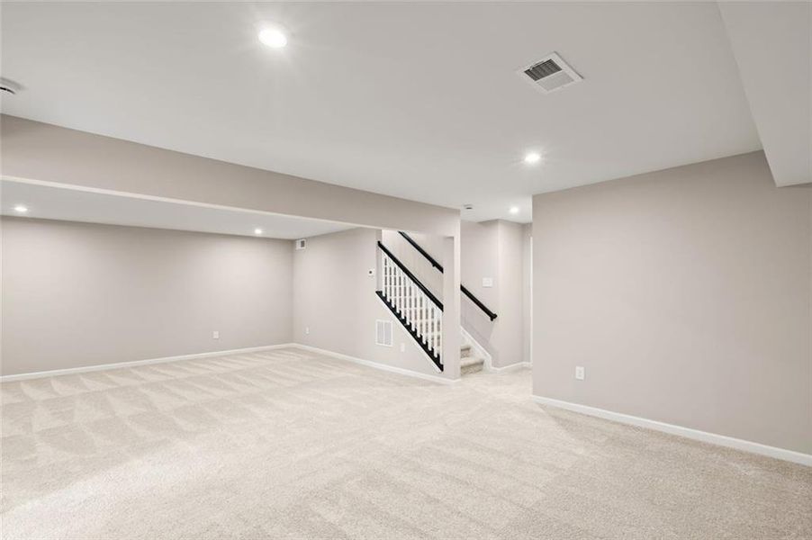 Spacious, unfurnished interior of a new home in Villas at Gold Creek, Dawsonville (Image 37).