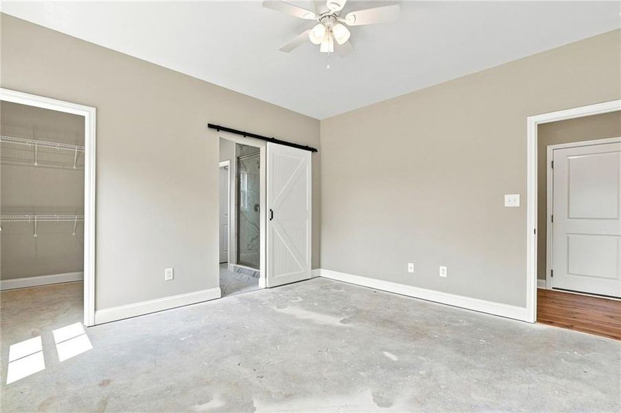 Spacious, unfurnished interior of a new home in , Jasper (Image 19).