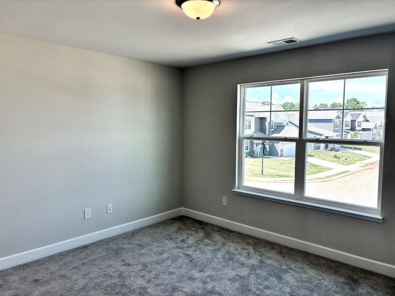 Spacious, unfurnished interior of a new home in Holly Ridge, Greenville (Image 11). Spacious, unfurnished interior of a new home in Holly Ridge, Greenville (Image 11).