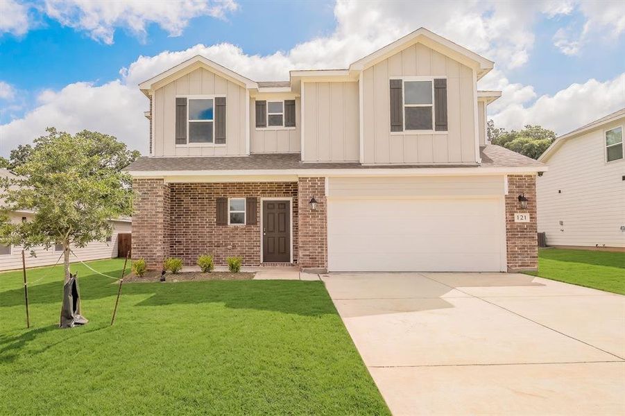 Front exterior of a new home in Courtland Place, Cleburne, TX, highlighting curb appeal (Image 21). Front exterior of a new home in Courtland Place, Cleburne, TX, highlighting curb appeal (Image 21).
