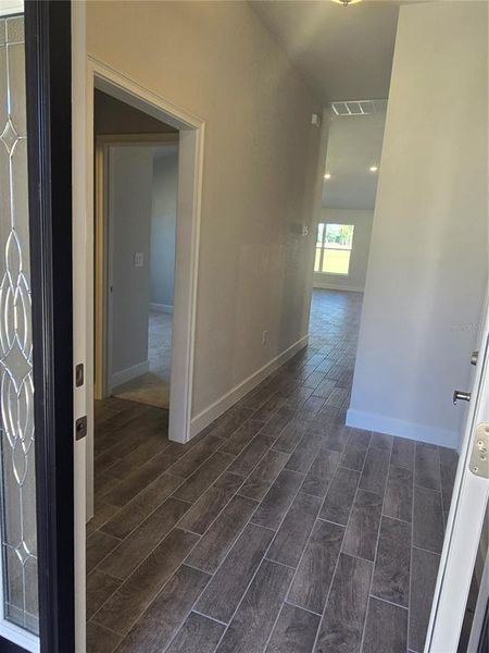 Spacious, unfurnished interior of a new home in Wyld Palms, Inverness (Image 21).