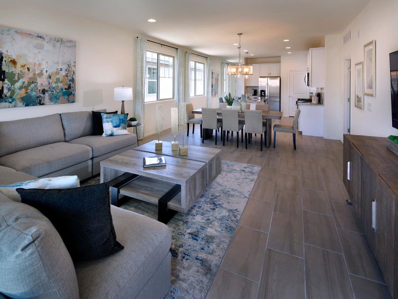 The 1600 plan modeled at Houghton Reserve in Tucson, AZ.