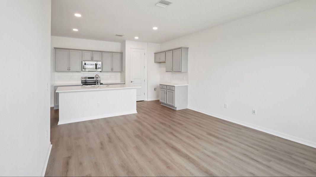 Furnished interior view inside a new home in Isla Mirada, San Antonio (Image 17).