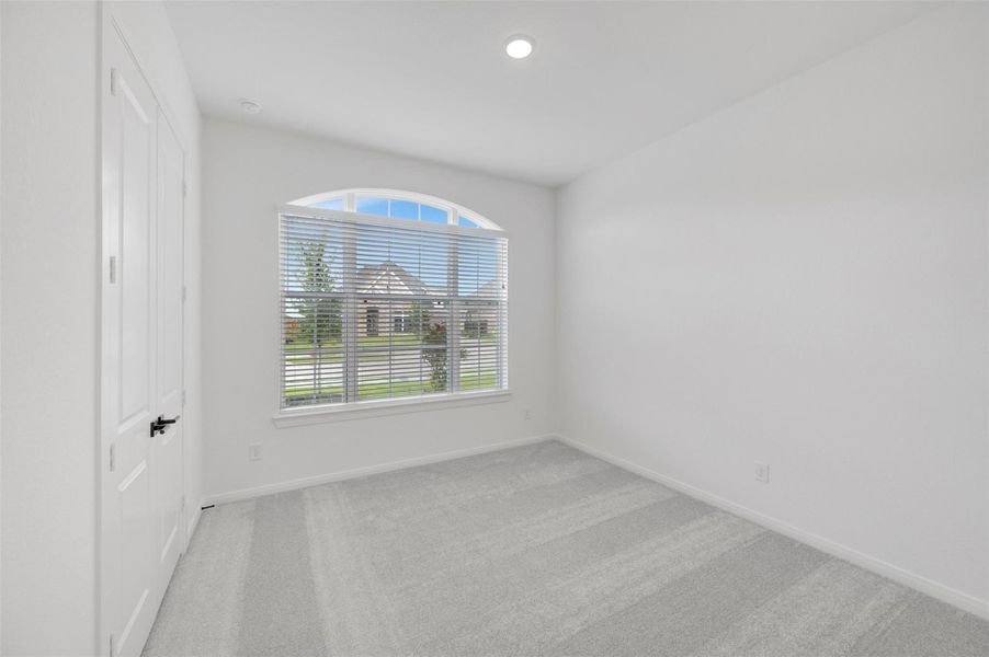 Spacious, unfurnished interior of a new home in Oakwood Estates, Waller (Image 20).