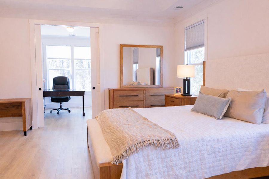 Furnished interior view inside a new home in , Ravenel (Image 37).