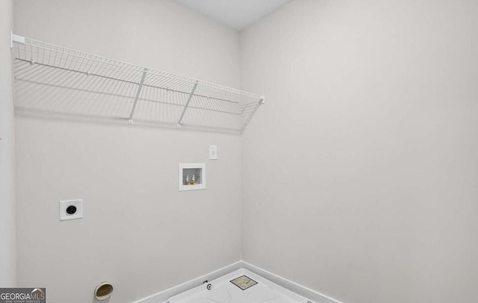 Spacious, unfurnished interior of a new home in Patillo Manor, Stockbridge (Image 16).